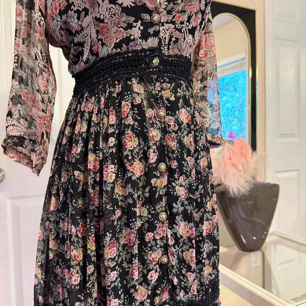 ❌SOLD❌ Vintage Floral Boho Whimsigoth Maxi Dress - Picture 5 of 7